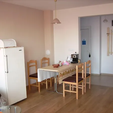 Apartament Ddenko
