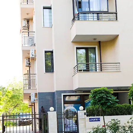 Apartament Ddenko *