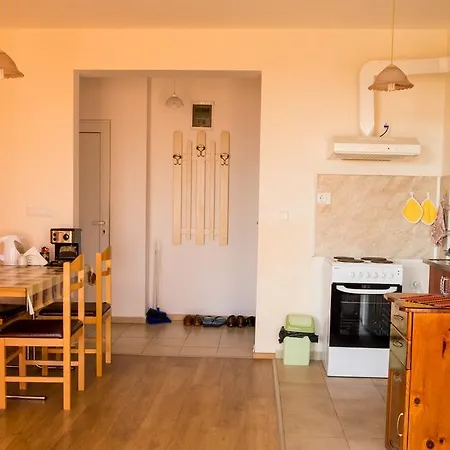 Ddenko Apartament Burgas City